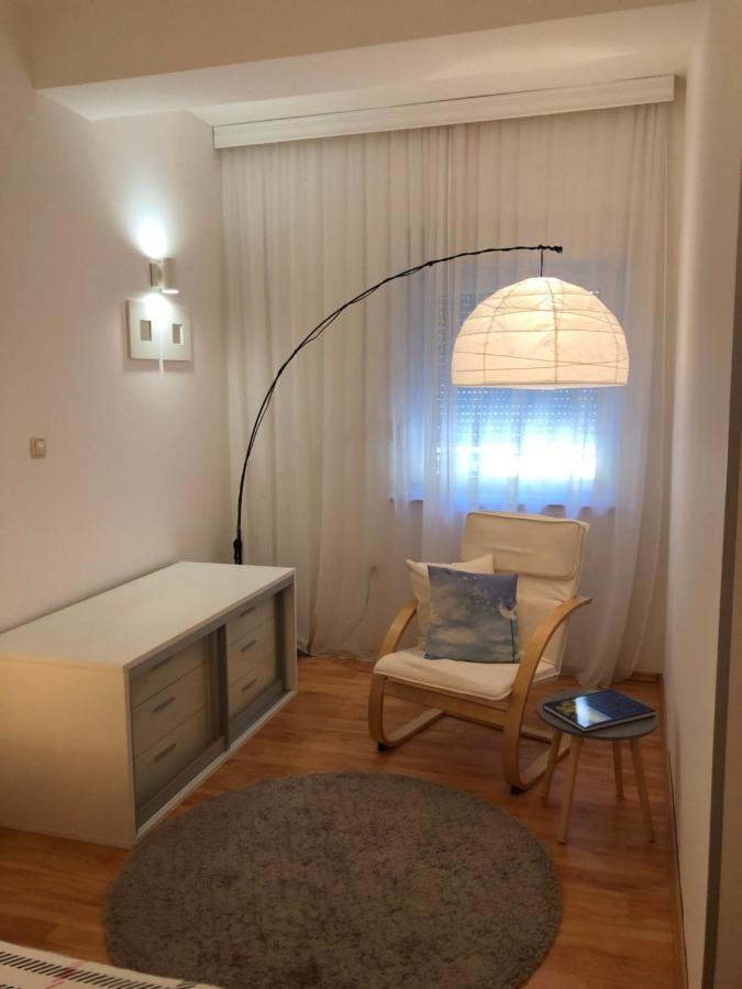 Apartment Natasa Palit Exteriör bild