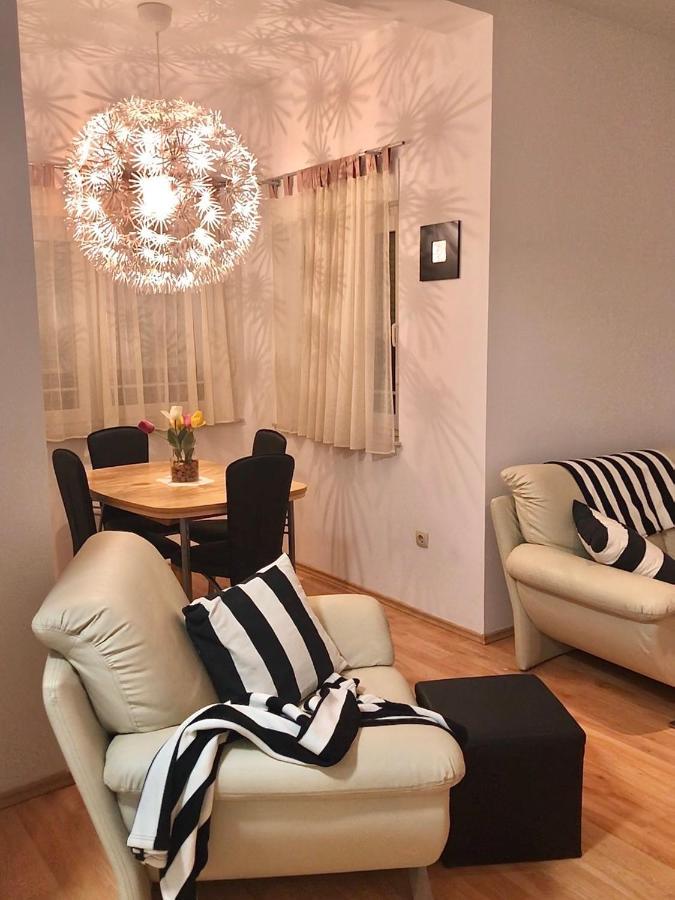 Apartment Natasa Palit Exteriör bild